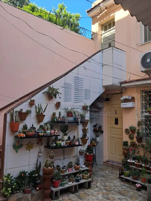 Foto 4 de Kitnet com 2 quartos à venda, 32m2 em Santa Teresa, Rio De Janeiro - RJ