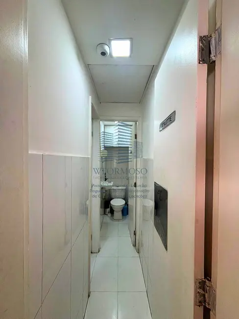 Loja à venda, 33m2 em Centro, Rio De Janeiro - RJ - imagem 4 Foto 4 de Loja à venda, 33m2 em Centro, Rio De Janeiro - RJ