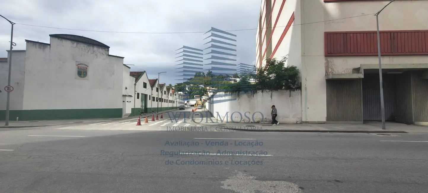 Foto 2 de Apartamento com 2 quartos para alugar, 40m2 em Santo Cristo, Rio De Janeiro - RJ