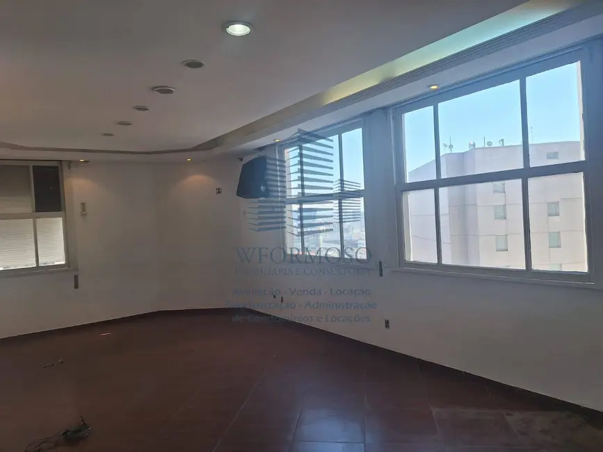 Sala Comercial para alugar, 254m2 em Centro, Rio De Janeiro - RJ - imagem 7 Foto 7 de Sala Comercial para alugar, 254m2 em Centro, Rio De Janeiro - RJ