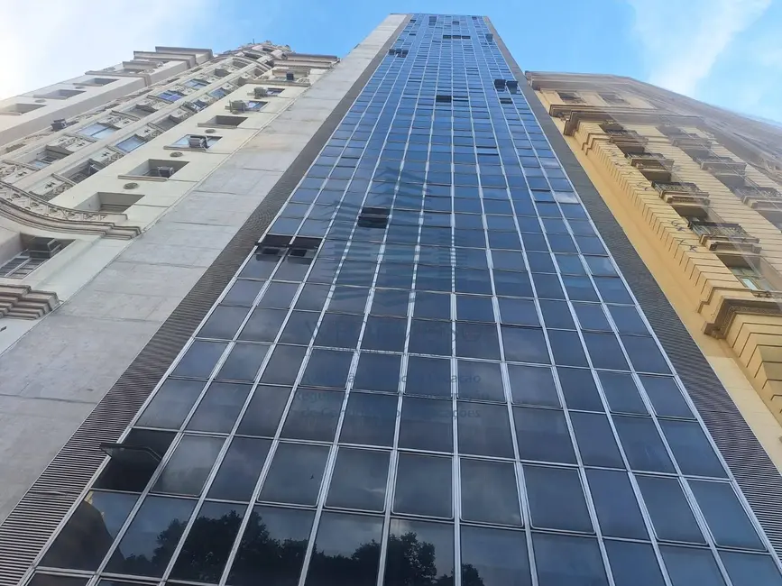 Sala Comercial para alugar, 390m2 em Centro, Rio De Janeiro - RJ - imagem 2 Foto 2 de Sala Comercial para alugar, 390m2 em Centro, Rio De Janeiro - RJ