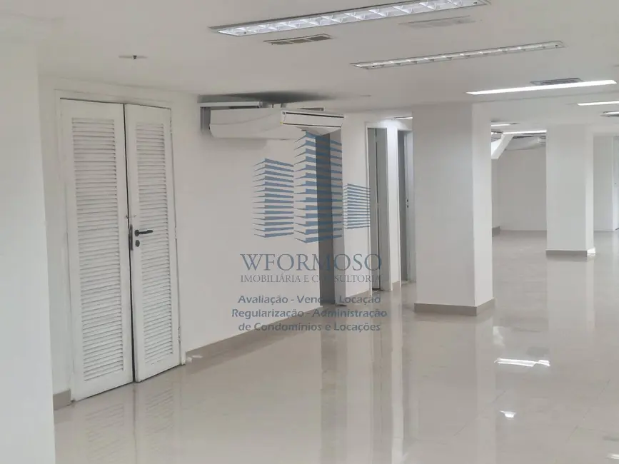 Sala Comercial para alugar, 390m2 em Centro, Rio De Janeiro - RJ - imagem 8 Foto 8 de Sala Comercial para alugar, 390m2 em Centro, Rio De Janeiro - RJ