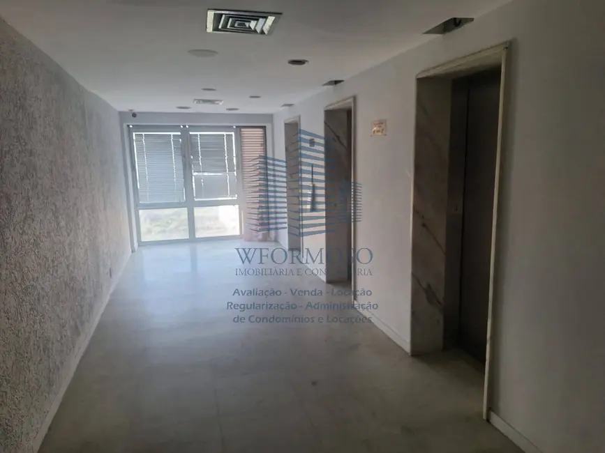Sala Comercial para alugar, 390m2 em Centro, Rio De Janeiro - RJ - imagem 4 Foto 4 de Sala Comercial para alugar, 390m2 em Centro, Rio De Janeiro - RJ