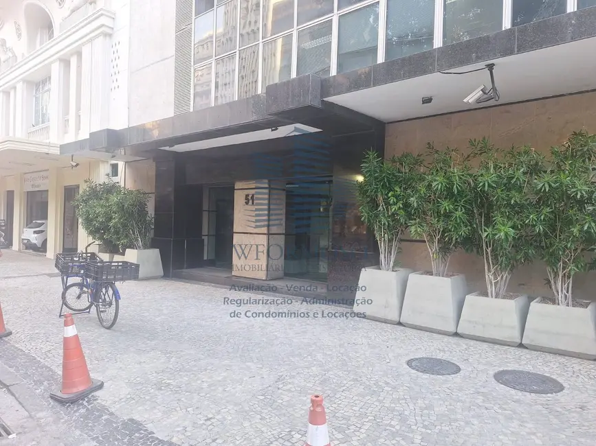 Sala Comercial para alugar, 390m2 em Centro, Rio De Janeiro - RJ - imagem 3 Foto 3 de Sala Comercial para alugar, 390m2 em Centro, Rio De Janeiro - RJ