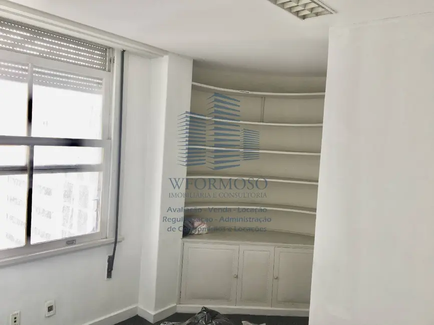 Sala Comercial à venda e para alugar, 135m2 em Centro, Rio De Janeiro - RJ - imagem 9 Foto 9 de Sala Comercial à venda e para alugar, 135m2 em Centro, Rio De Janeiro - RJ