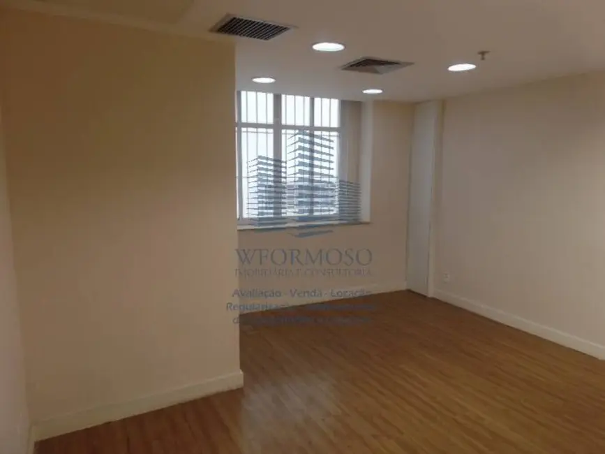 Sala Comercial para alugar, 920m2 em Centro, Rio De Janeiro - RJ - imagem 4 Foto 4 de Sala Comercial para alugar, 920m2 em Centro, Rio De Janeiro - RJ