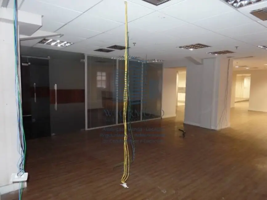 Sala Comercial para alugar, 920m2 em Centro, Rio De Janeiro - RJ - imagem 9 Foto 9 de Sala Comercial para alugar, 920m2 em Centro, Rio De Janeiro - RJ