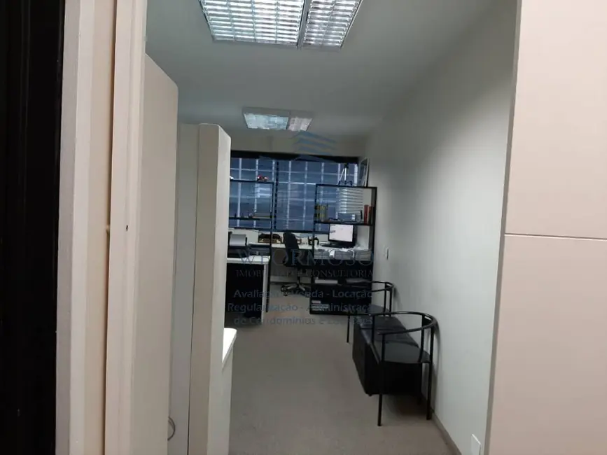 Sala Comercial à venda, 30m2 em Centro, Rio De Janeiro - RJ - imagem 6 Foto 6 de Sala Comercial à venda, 30m2 em Centro, Rio De Janeiro - RJ