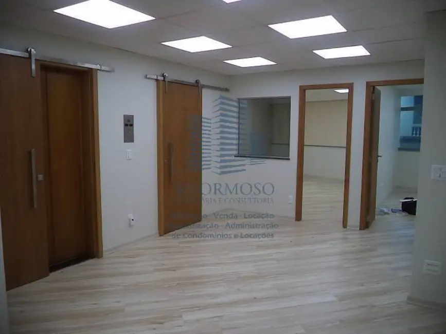 Sala Comercial à venda e para alugar, 130m2 em Centro, Rio De Janeiro - RJ - imagem 3 Foto 3 de Sala Comercial à venda e para alugar, 130m2 em Centro, Rio De Janeiro - RJ