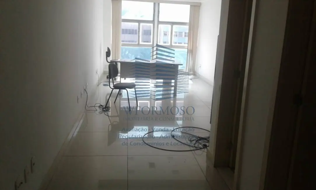 Sala Comercial para alugar, 33m2 em Centro, Rio De Janeiro - RJ - imagem 4 Foto 4 de Sala Comercial para alugar, 33m2 em Centro, Rio De Janeiro - RJ