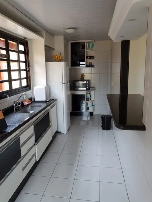 Foto 7 de Casa com 4 quartos à venda, 373m2 em Chácara São José, Aruja - SP