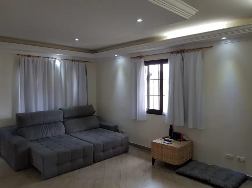 Foto 3 de Casa com 4 quartos à venda, 373m2 em Chácara São José, Aruja - SP