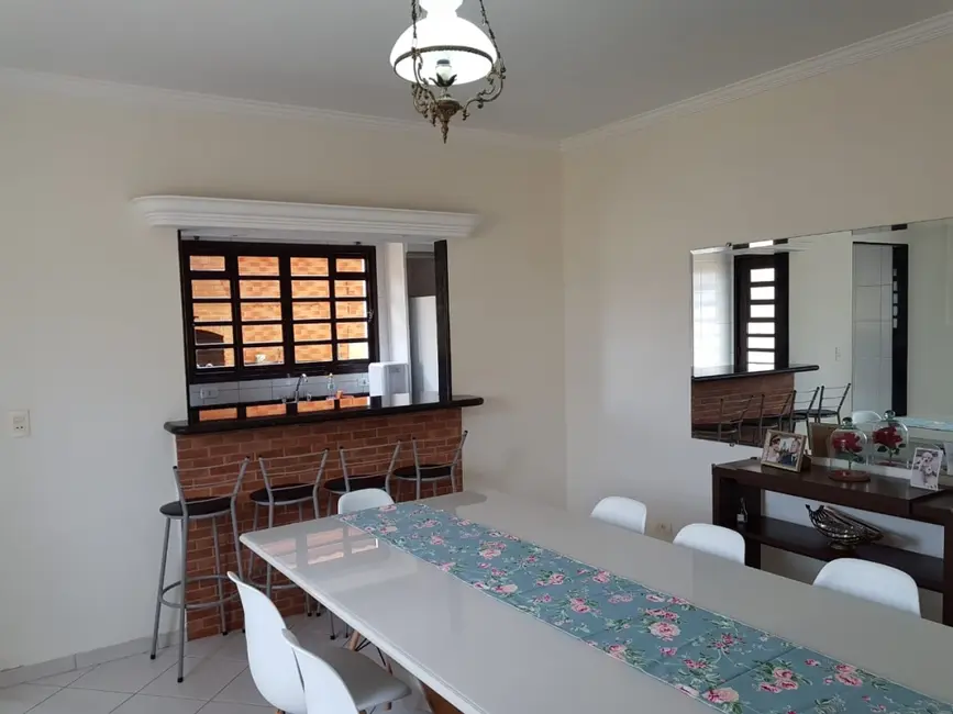 Foto 6 de Casa com 4 quartos à venda, 373m2 em Chácara São José, Aruja - SP