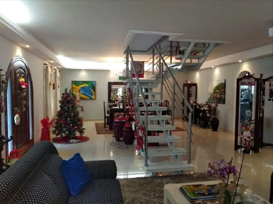 Foto 2 de Casa de Condomínio com 4 quartos à venda, 1040m2 em Arujázinho IV, Aruja - SP