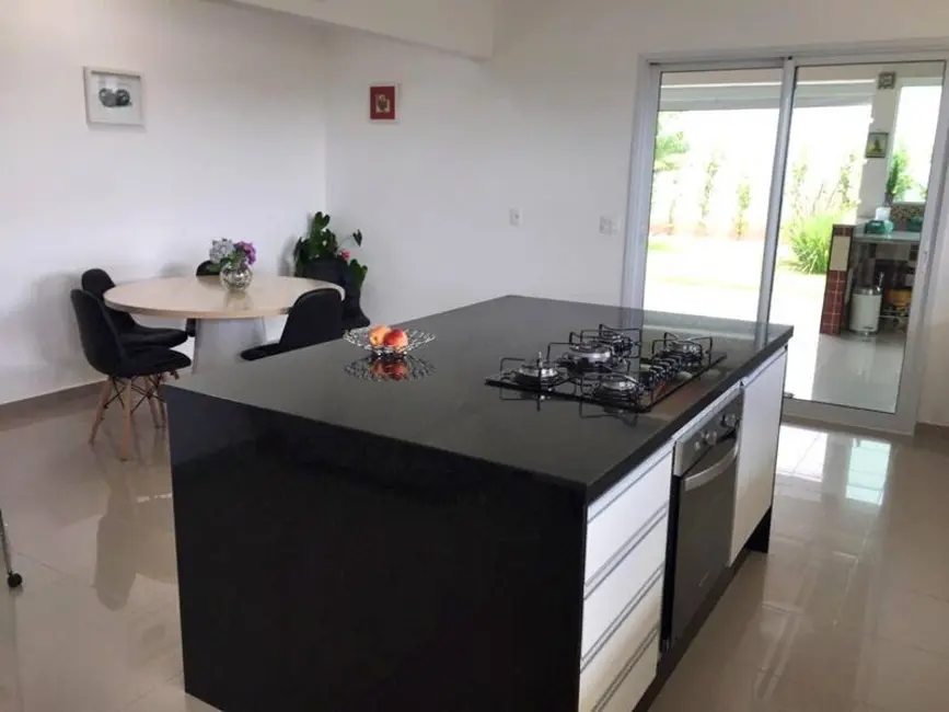 Foto 8 de Casa de Condomínio com 4 quartos à venda, 700m2 em Mogi Das Cruzes - SP