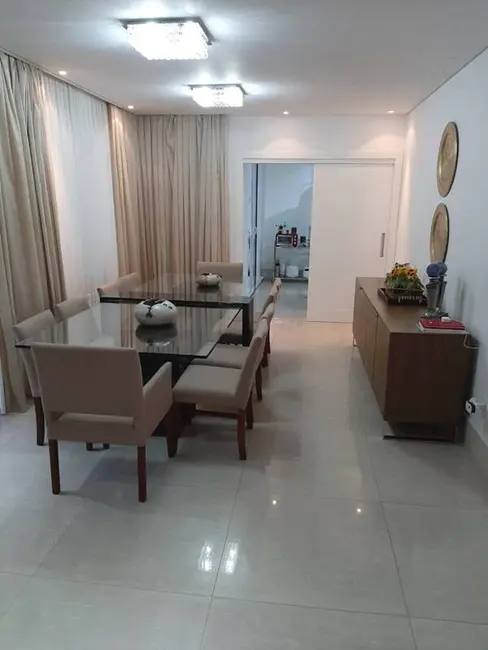 Foto 8 de Casa de Condomínio com 4 quartos à venda, 500m2 em Aruja - SP