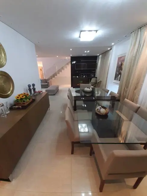 Foto 7 de Casa de Condomínio com 4 quartos à venda, 500m2 em Aruja - SP