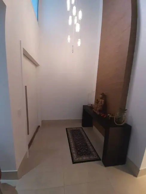 Foto 2 de Casa de Condomínio com 4 quartos à venda, 500m2 em Aruja - SP