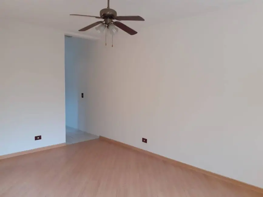 Foto 9 de Casa com 6 quartos à venda, 300m2 em Jordanópolis, Aruja - SP