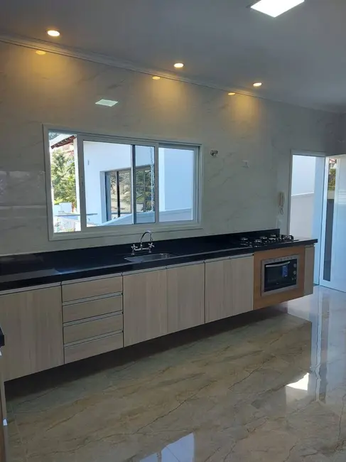 Foto 8 de Casa de Condomínio com 3 quartos à venda, 334m2 em Jardim das Cerejeiras, Aruja - SP