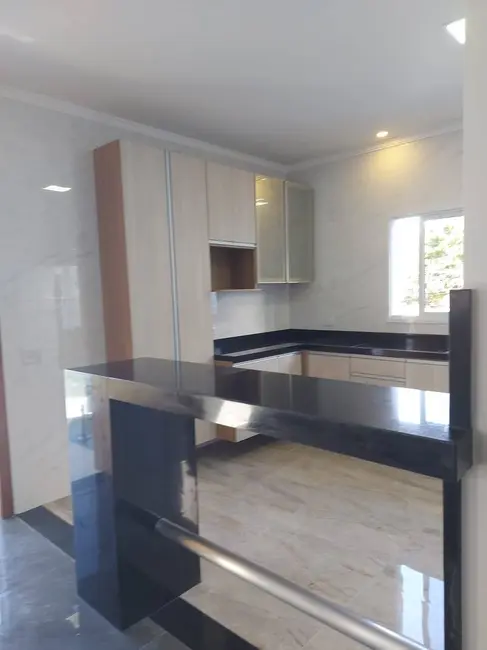 Foto 6 de Casa de Condomínio com 3 quartos à venda, 334m2 em Jardim das Cerejeiras, Aruja - SP