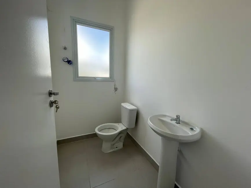 Foto 5 de Sala Comercial para alugar, 42m2 em Jardim Limoeiro, Aruja - SP