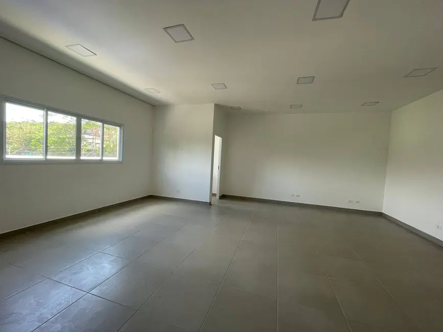 Foto 4 de Sala Comercial para alugar, 42m2 em Jardim Limoeiro, Aruja - SP