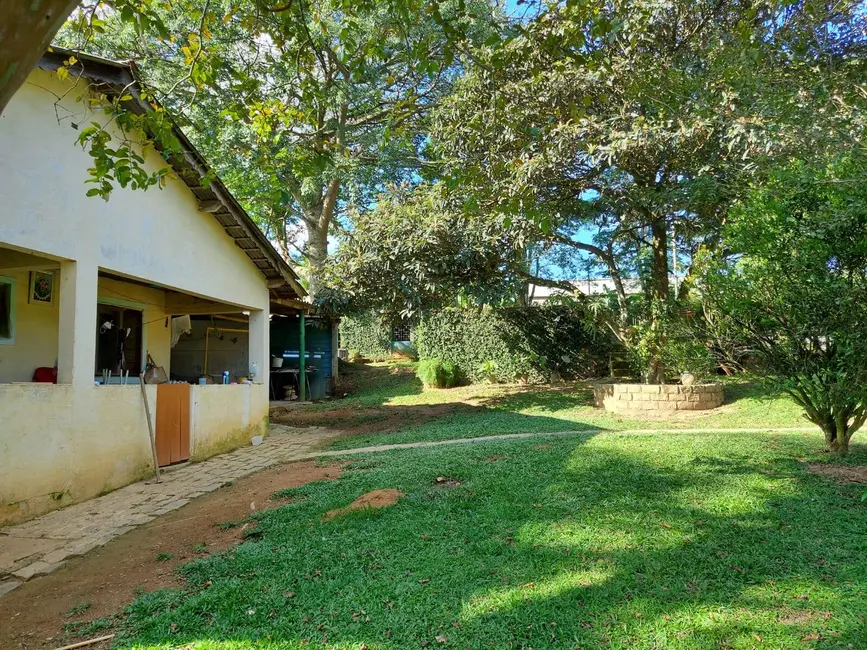 Foto 8 de Chácara com 3 quartos à venda, 3000m2 em Sítio dos Fernandes, Aruja - SP
