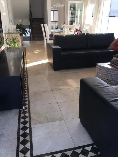 Foto 7 de Casa de Condomínio com 3 quartos à venda, 600m2 em Jardim Fazenda Rincão, Aruja - SP