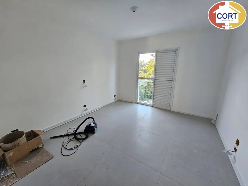 Foto 3 de Casa de Condomínio com 3 quartos à venda, 240m2 em Jardim das Cerejeiras, Aruja - SP