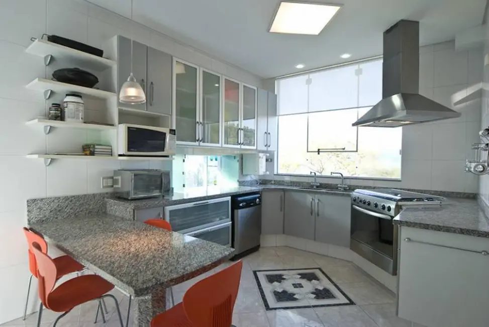 Foto 9 de Casa com 8 quartos à venda, 1920m2 em Ilhabela - SP