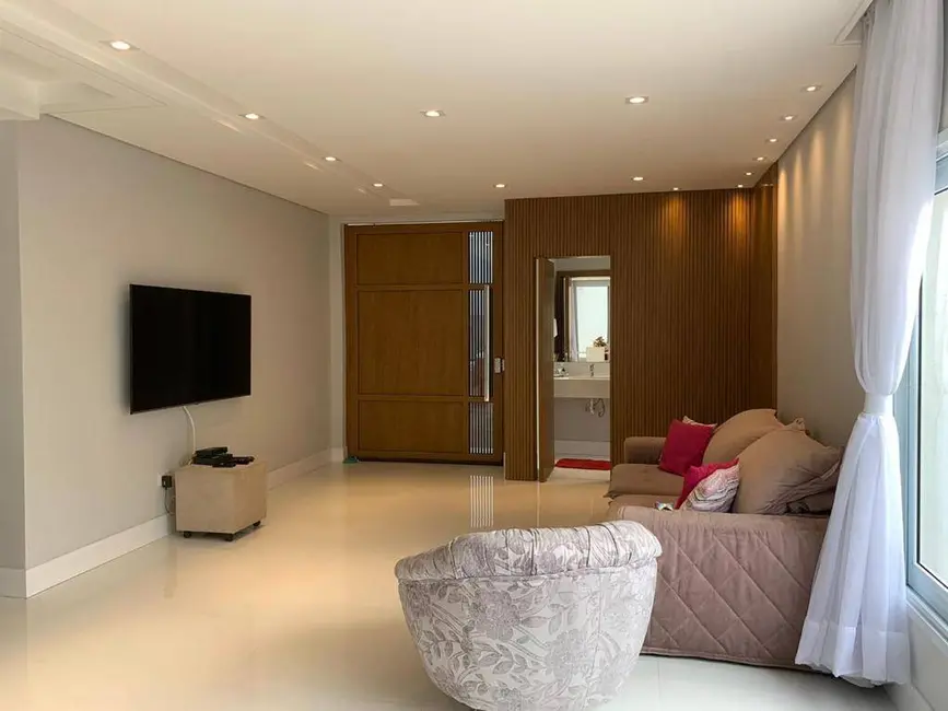 Foto 3 de Casa de Condomínio com 4 quartos à venda em Jardim das Cerejeiras, Aruja - SP