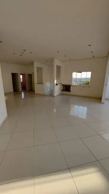 Foto 5 de Casa de Condomínio com 3 quartos à venda, 375m2 em Arujá Country Club, Itaquaquecetuba - SP