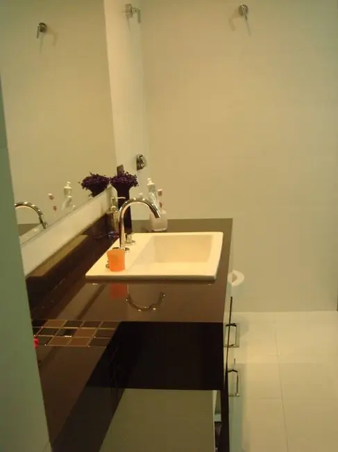 Foto 9 de Casa de Condomínio com 4 quartos à venda e para alugar, 761m2 em Aruja - SP