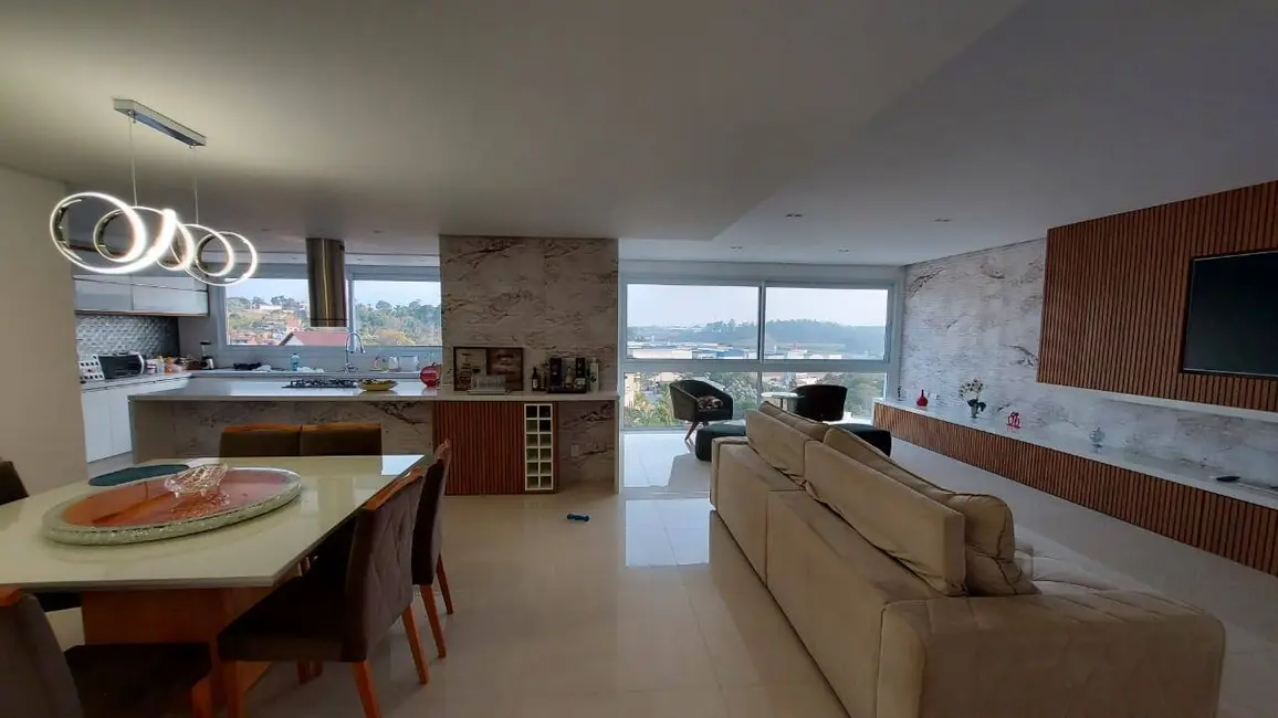 Foto 4 de Casa de Condomínio com 3 quartos à venda e para alugar, 375m2 em Arujá Country Club, Aruja - SP