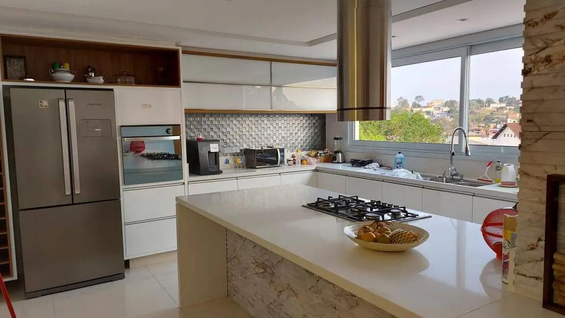 Foto 5 de Casa de Condomínio com 3 quartos à venda e para alugar, 375m2 em Arujá Country Club, Aruja - SP