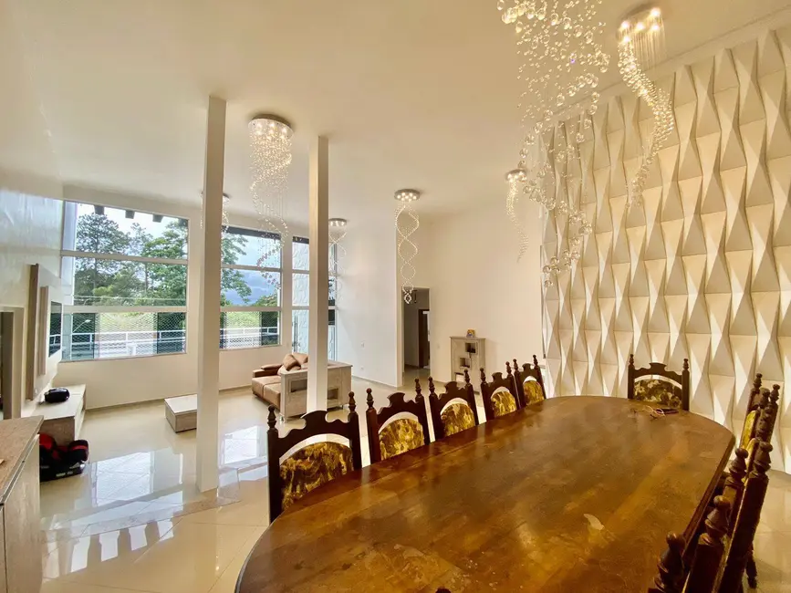 Foto 3 de Casa de Condomínio com 4 quartos à venda, 1100m2 em Arujázinho I, II e III, Aruja - SP