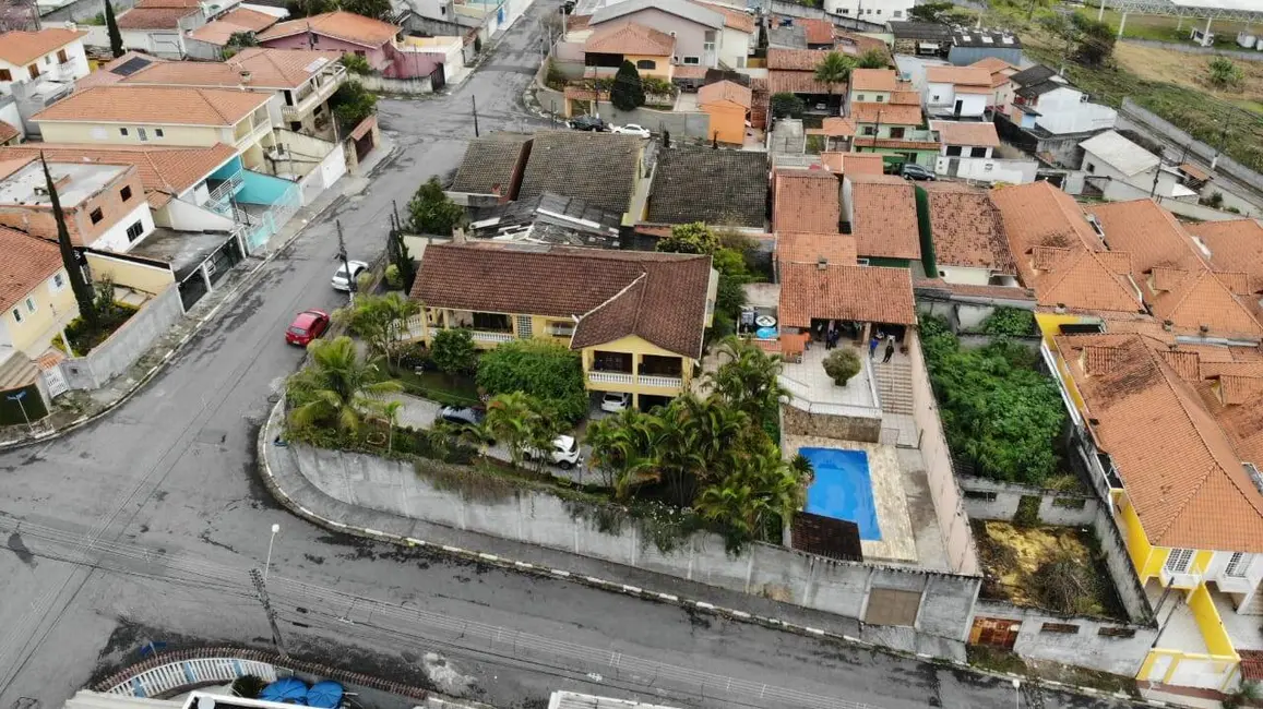 Foto 3 de Casa com 4 quartos à venda, 1040m2 em Jordanópolis, Aruja - SP