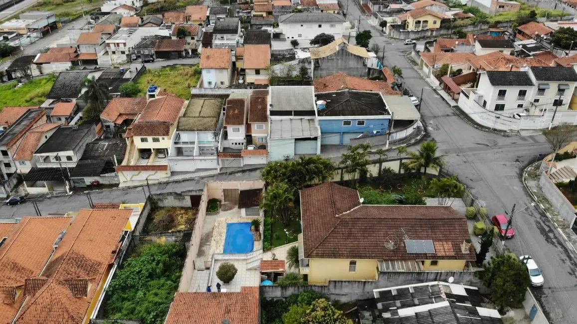 Foto 5 de Casa com 4 quartos à venda, 1040m2 em Jordanópolis, Aruja - SP