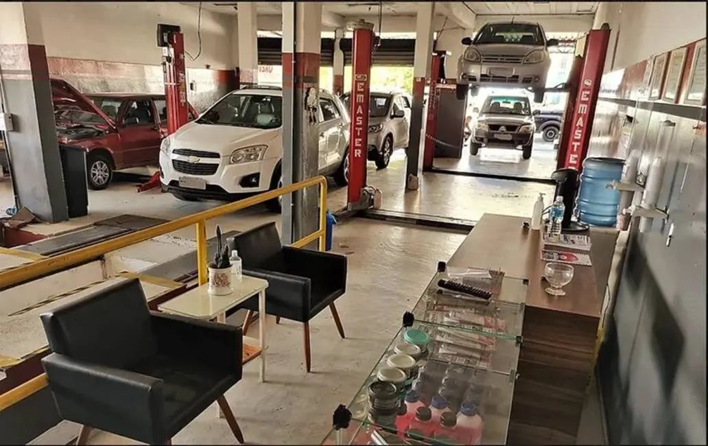 Foto 2 de Casa com 2 quartos à venda, 250m2 em Parque Rodrigo Barreto, Aruja - SP