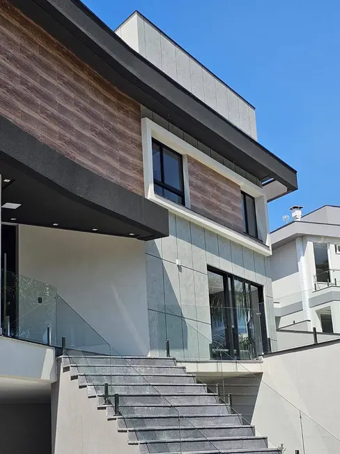 Foto 5 de Casa de Condomínio à venda, 372m2 em Residencial Real Park, Aruja - SP