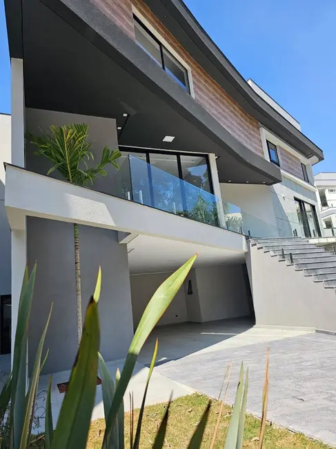 Foto 9 de Casa de Condomínio à venda, 372m2 em Residencial Real Park, Aruja - SP