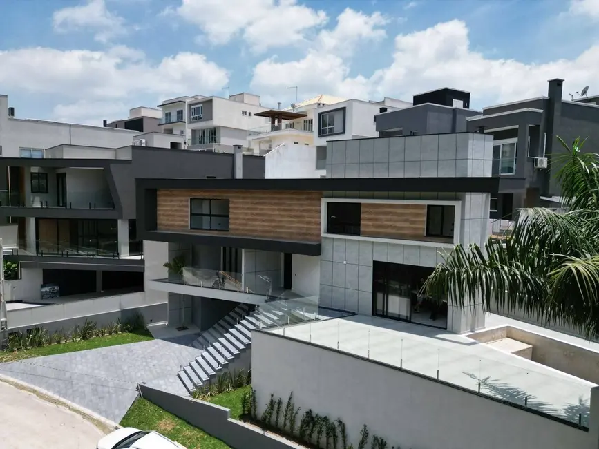 Foto 1 de Casa de Condomínio à venda, 372m2 em Residencial Real Park, Aruja - SP