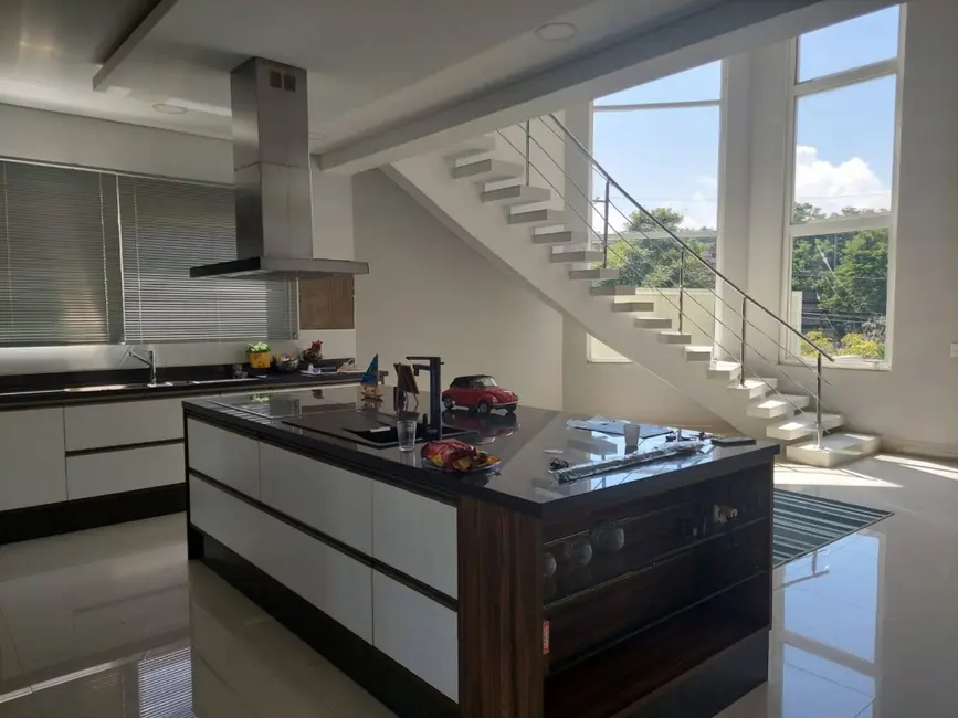 Foto 7 de Casa de Condomínio com 3 quartos à venda, 1041m2 em Jardim das Cerejeiras, Aruja - SP