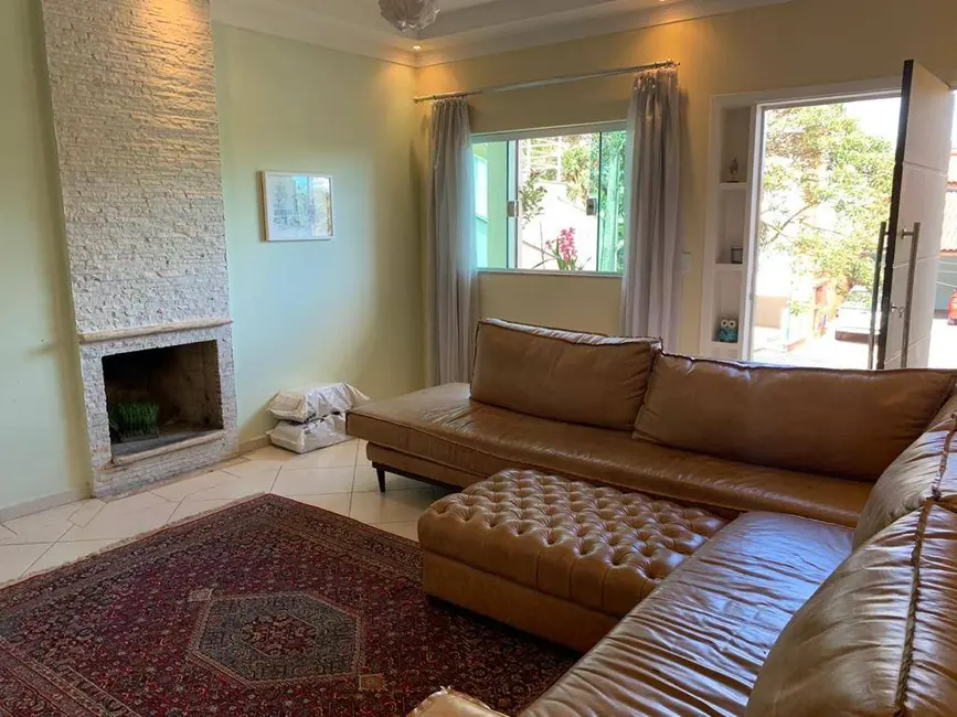 Foto 4 de Casa de Condomínio com 4 quartos à venda em Aruja - SP