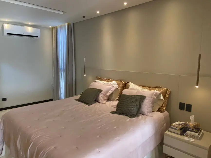 Foto 8 de Casa de Condomínio com 3 quartos à venda e para alugar, 300m2 em Arujázinho IV, Aruja - SP