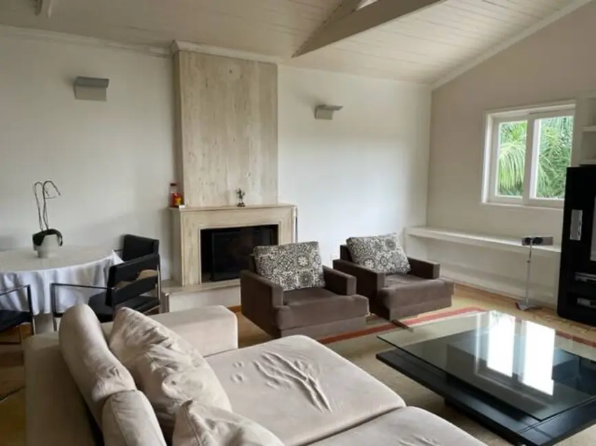 Foto 3 de Casa de Condomínio com 2 quartos à venda e para alugar, 1128m2 em Novo Horizonte Hills I e II, Aruja - SP