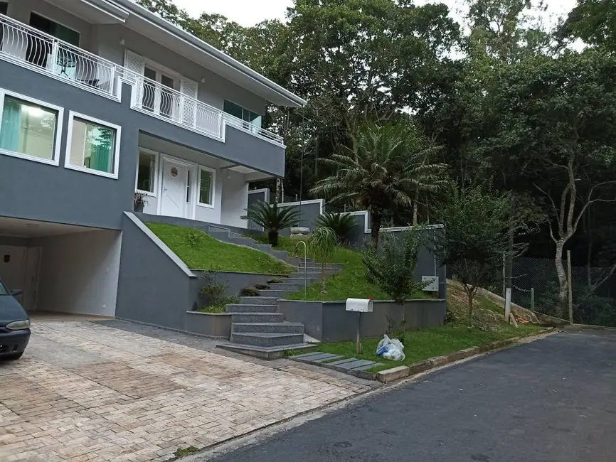 Foto 4 de Casa de Condomínio à venda, 450m2 em Arujá Country Club, Aruja - SP