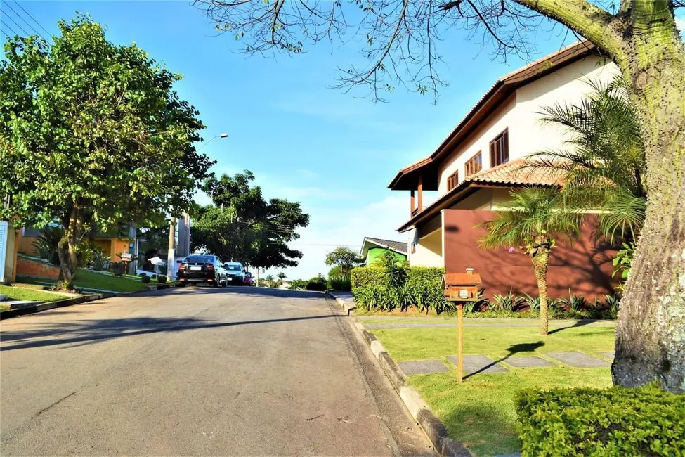 Foto 3 de Casa de Condomínio com 3 quartos à venda, 300m2 em Jardim Fazenda Rincão, Aruja - SP