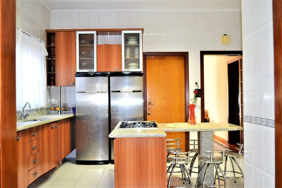 Foto 9 de Casa de Condomínio com 3 quartos à venda, 300m2 em Jardim Fazenda Rincão, Aruja - SP